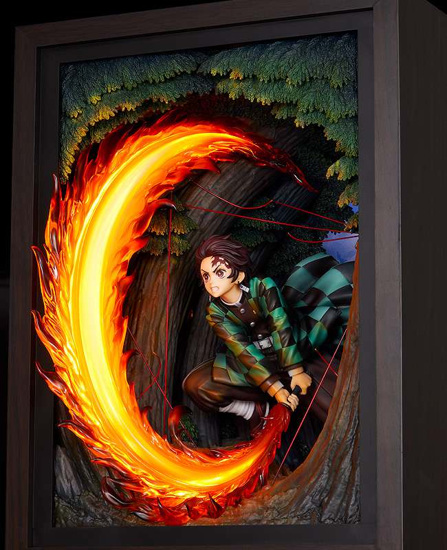 Demon Slayer: Tanjiro Kamado Hinokami Kagura Statue