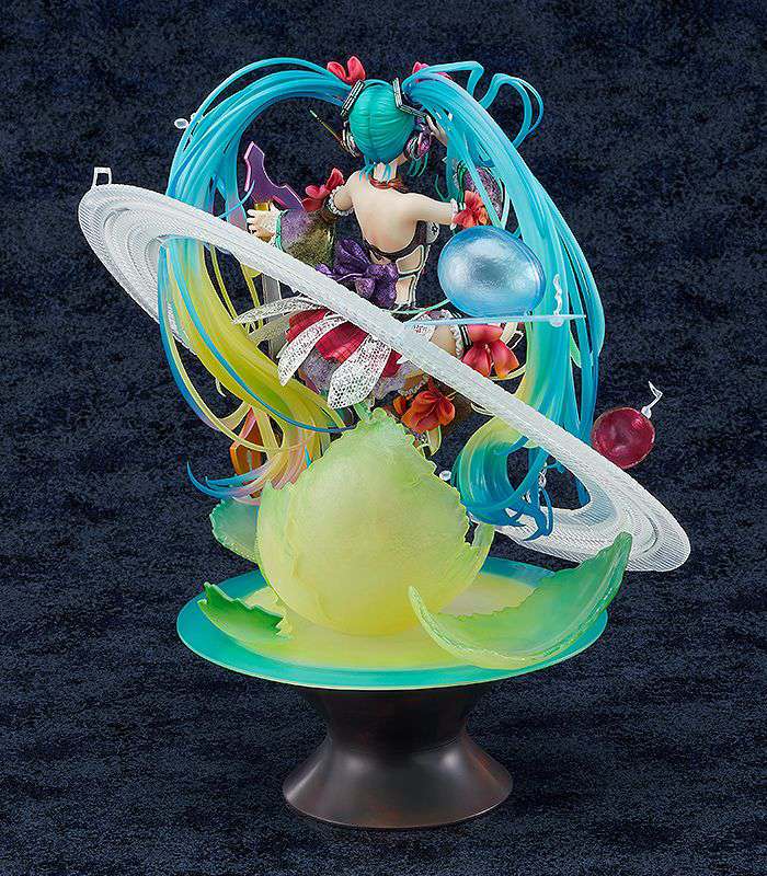 Hatsune Miku: Virtual Pop Star Statue