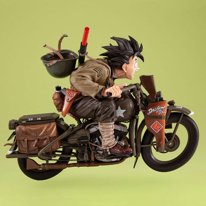 DRAGON BALL Z: Son Goku & Bike - Statue Desktop Real McCoy 18cm