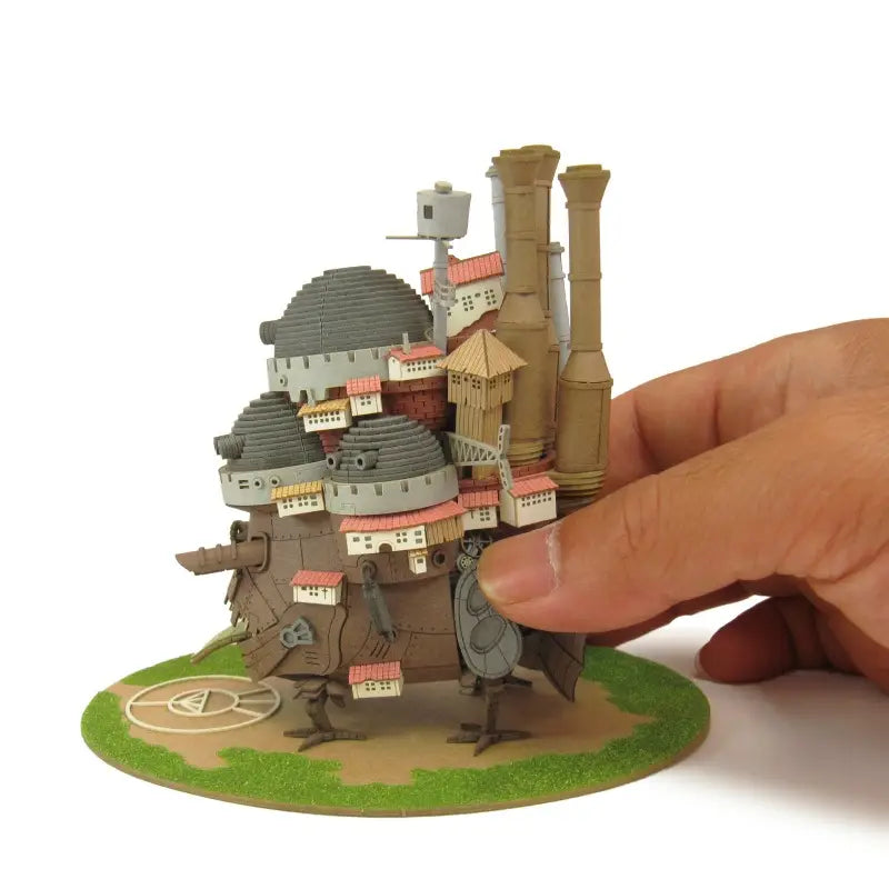 Howl’s Moving Castle: Howl’s Moving Castle (Non-Scale) - Paper Diorama Kit