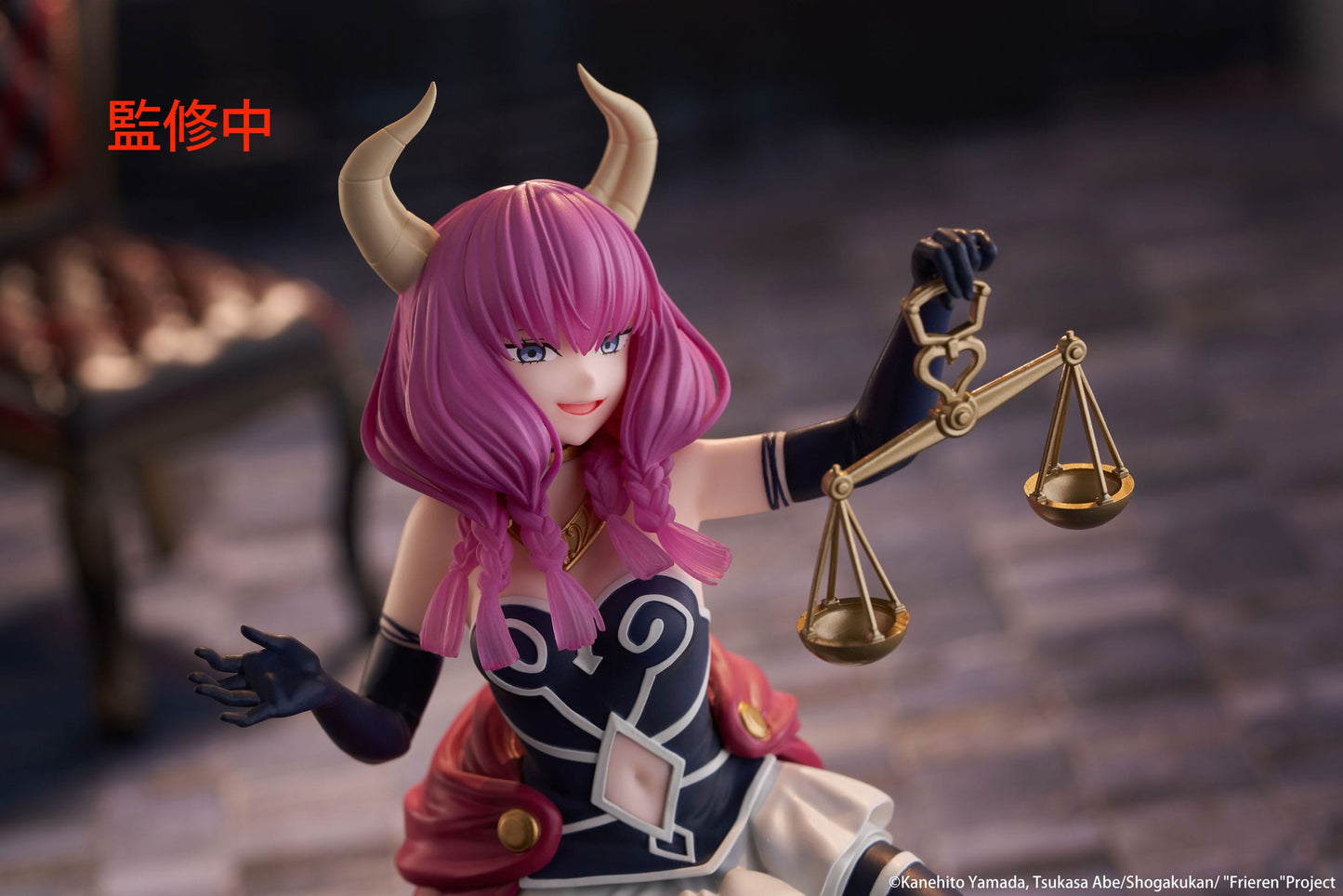 Frieren: Beyond Journey's End: Aura the Guillotine – Desktop Cute Figure – ca. 13 cm