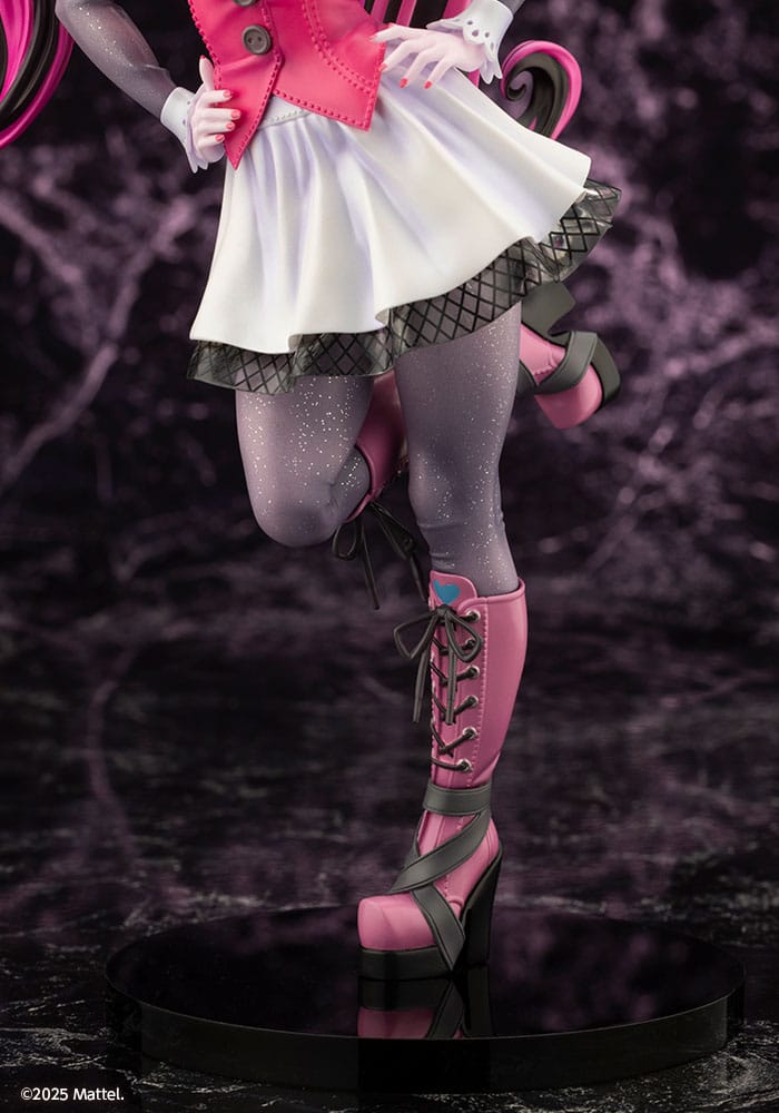 Monster High: Draculaura – Bishoujo Statue – 1/7 Scale – ca. 26 cm